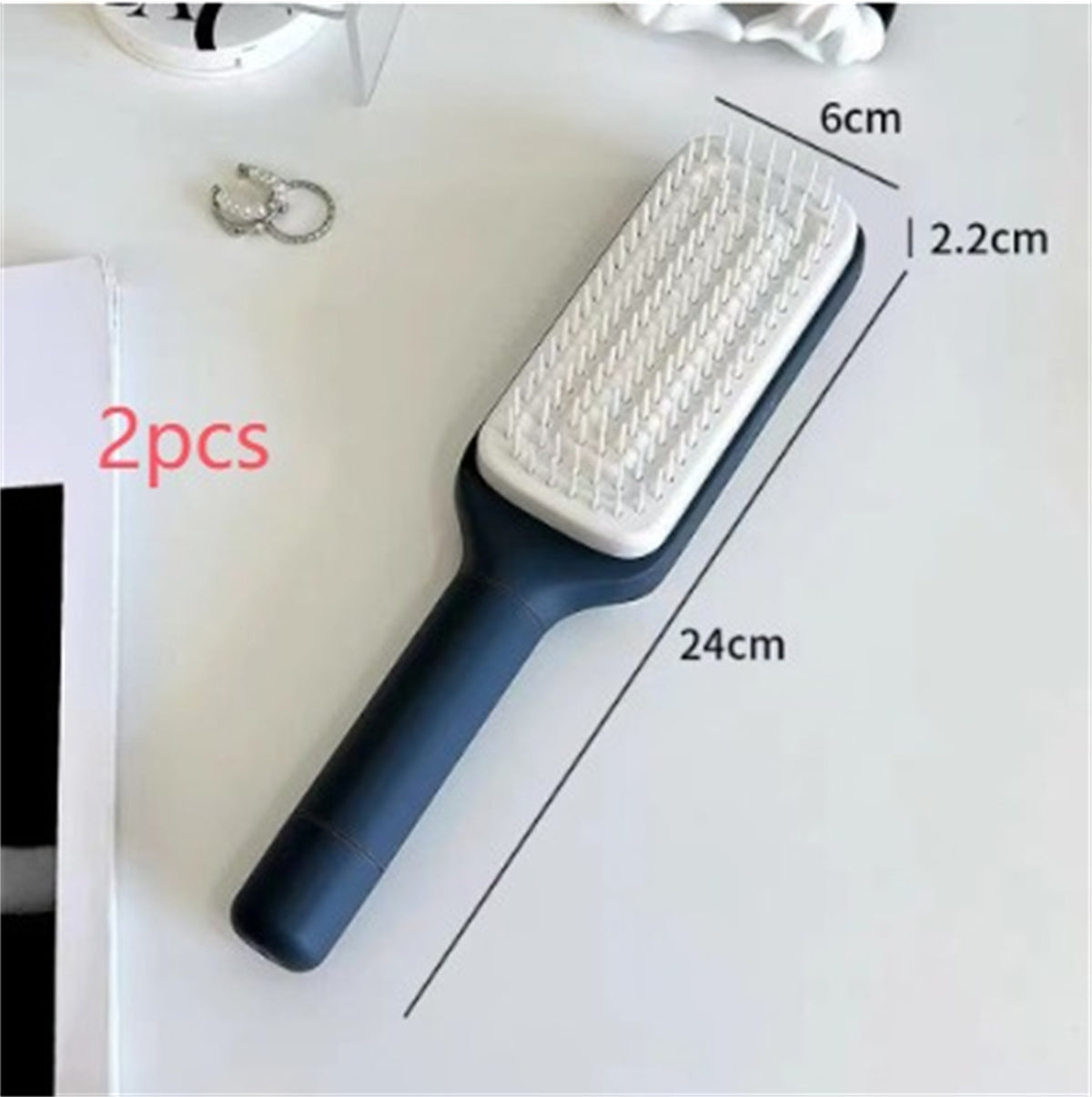 Never pull hair out of your brush again - clean in 2 seconds